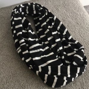 Black and white infinity scarf